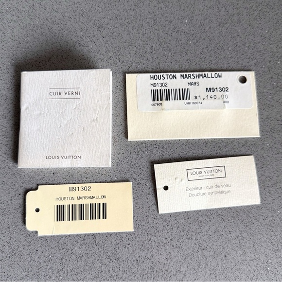 💥SOLD💥 LOUIS VUITTON Classic ‘Marshmallow’ Vernis LV Monogram Houston Tote Bag - Picture 12 of 12